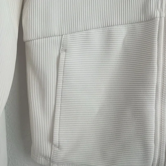 All in Motion Active Jacket - Girls XL 14 - Picture 4 of 5